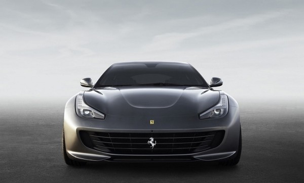 فيراري GTC4 Lusso سيارة خارقة جديدة بديلة عن FF